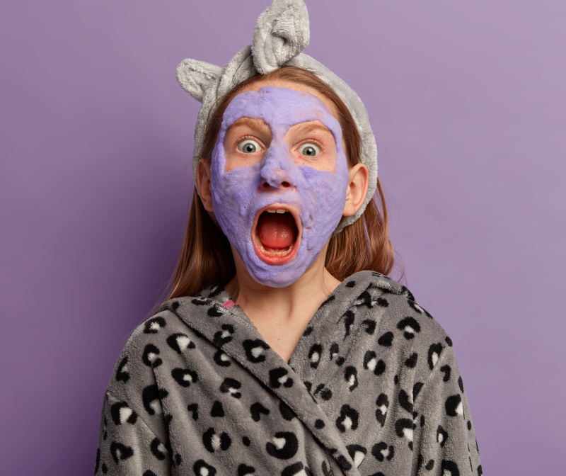 Комедоны? Какие средства добавить в уход