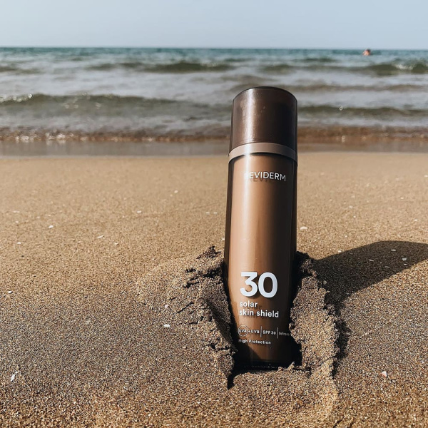 SOLAR SKIN SHIELD SPF 30 Антивозрастной солнцезащитный крем SPF 30 REVIDERM
